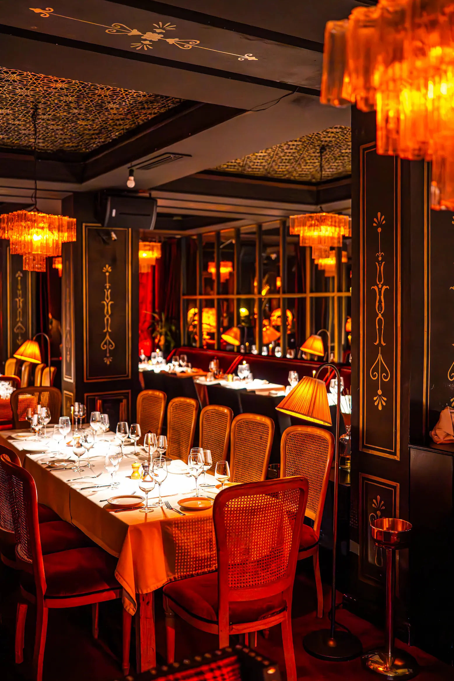 Elegant dining area of Le Palace, a premier international restaurant in Marrakech offering refined global cuisine.