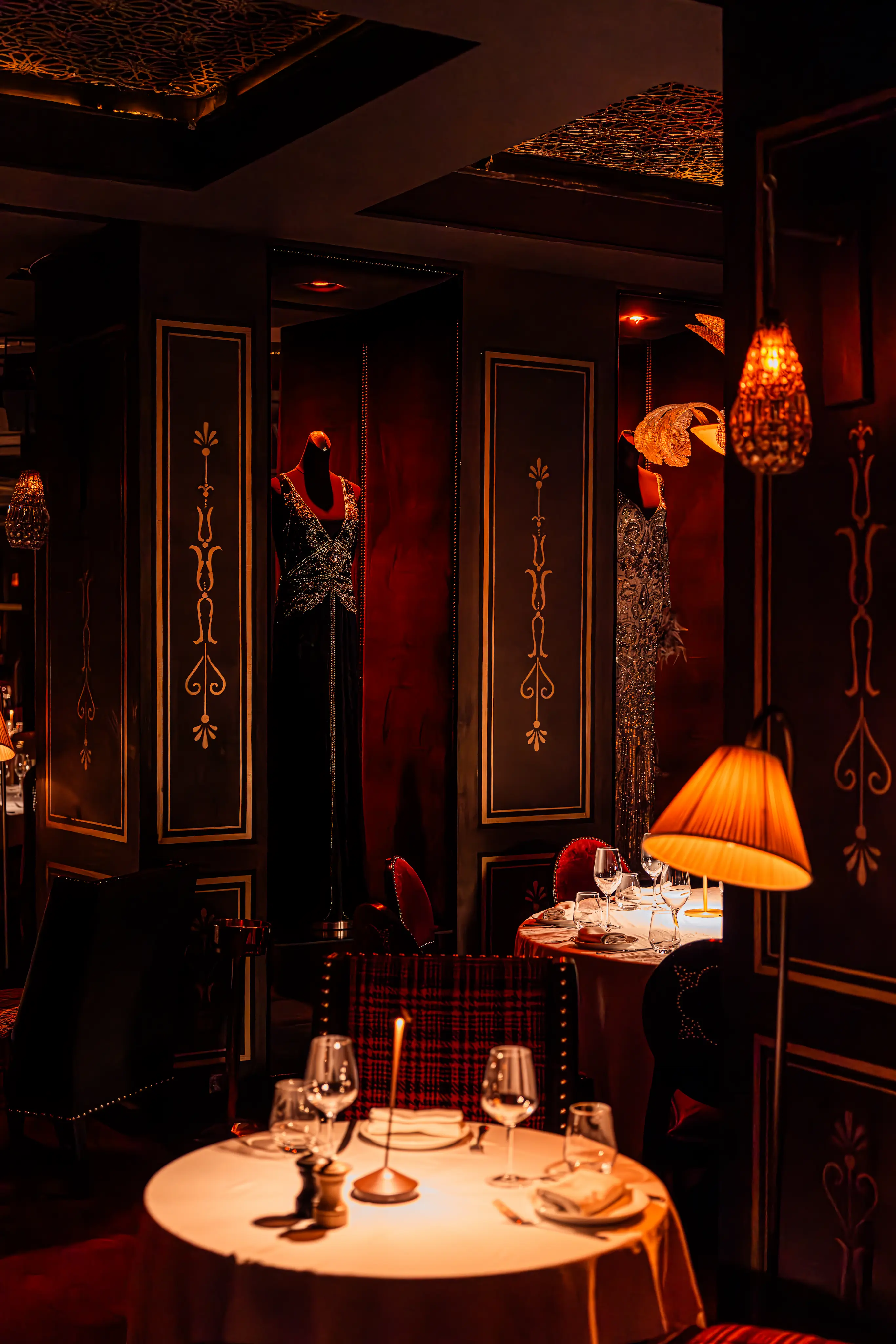 Installation de dîner romantique et intime pour deux au Palace Marrakech