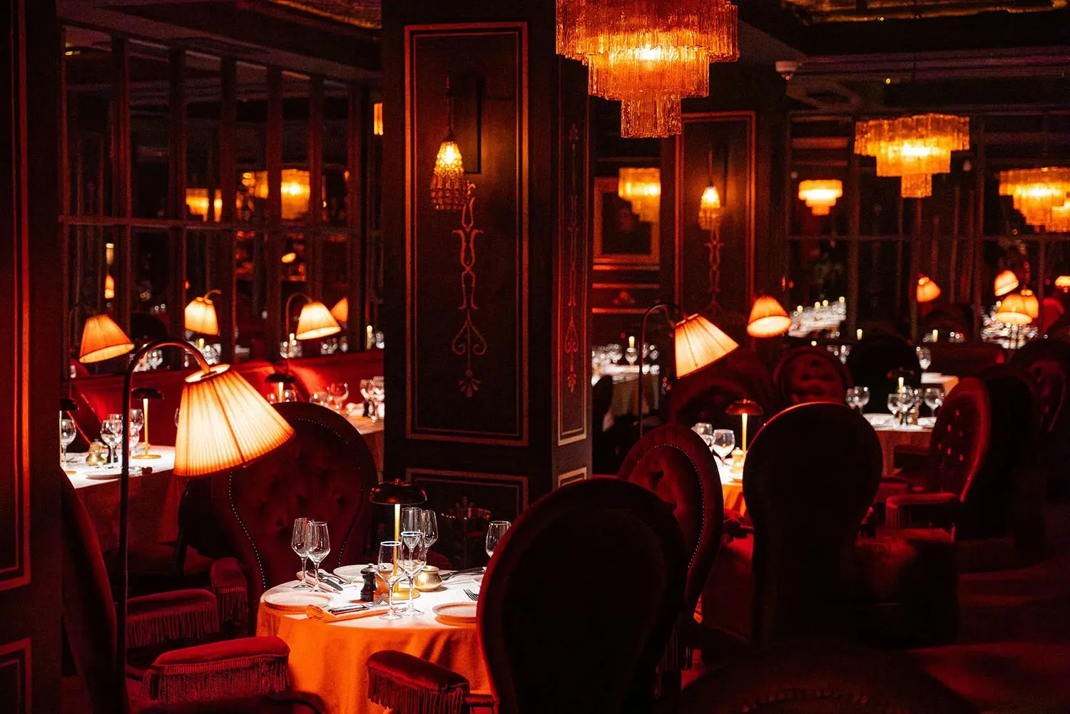 Sophisticated hospitality and refined atmosphere at a leading international restaurant in Marrakech